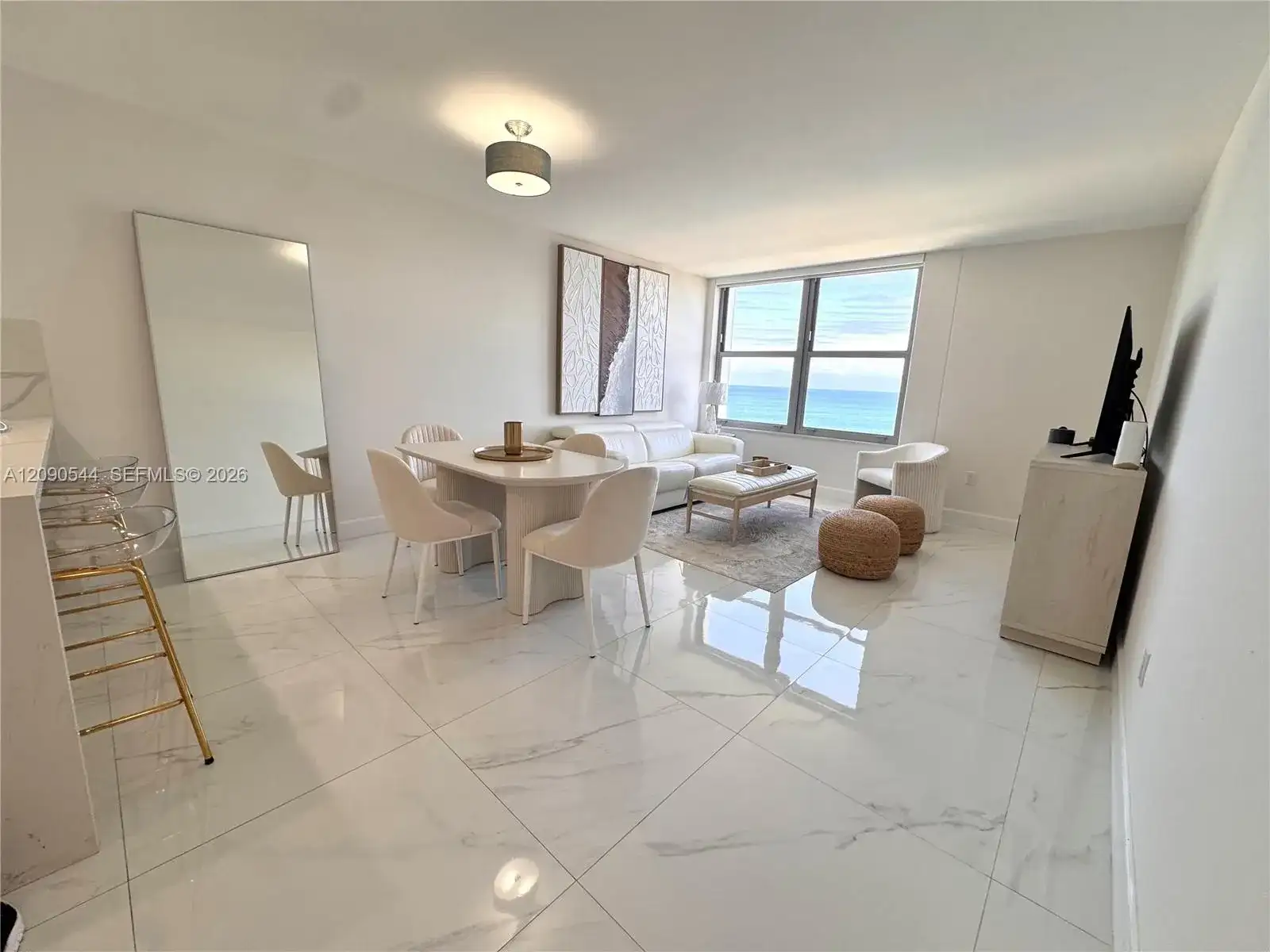 2899 Collins Ave # 1037, Miami Beach FL 33140 photo 2