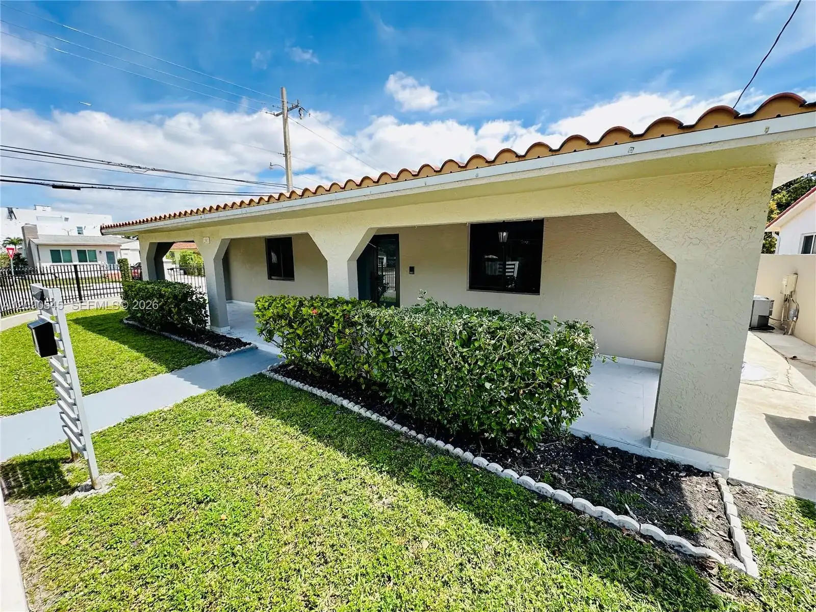 201 SW 40th Ave, Miami FL 33134 photo 3