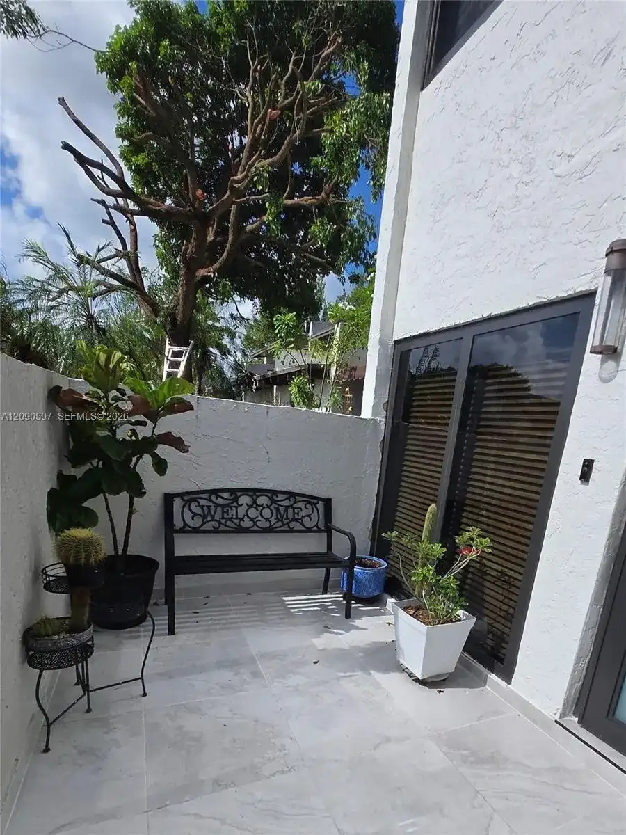 6702 SW 113 CT, Miami FL 33173 photo 3