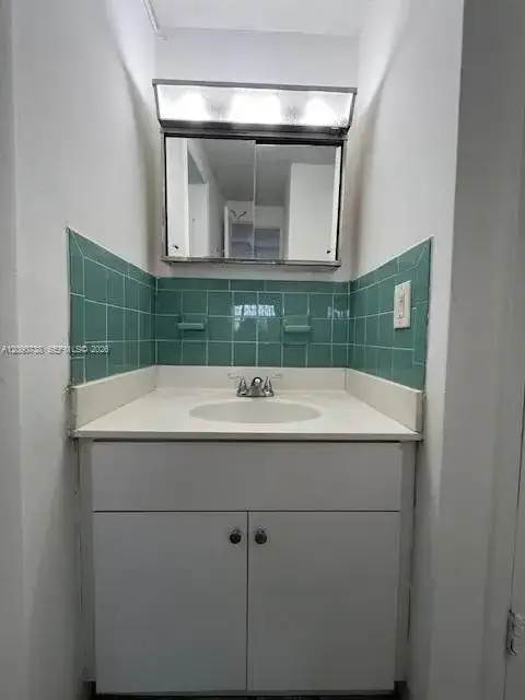3100 W Flagler St # 203, Miami FL 33135 photo 2