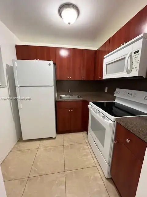 3100 W Flagler St # 203, Miami FL 33135 photo 4