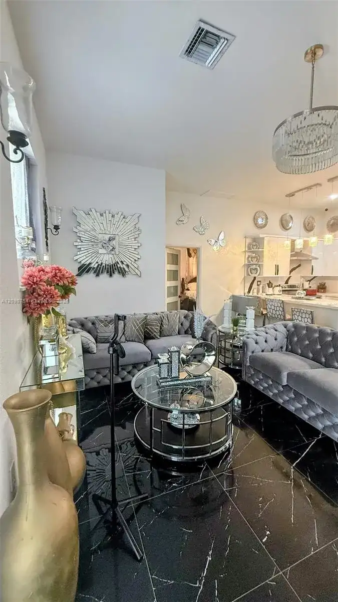1560 NW 124th St, North Miami FL 33167 photo 4