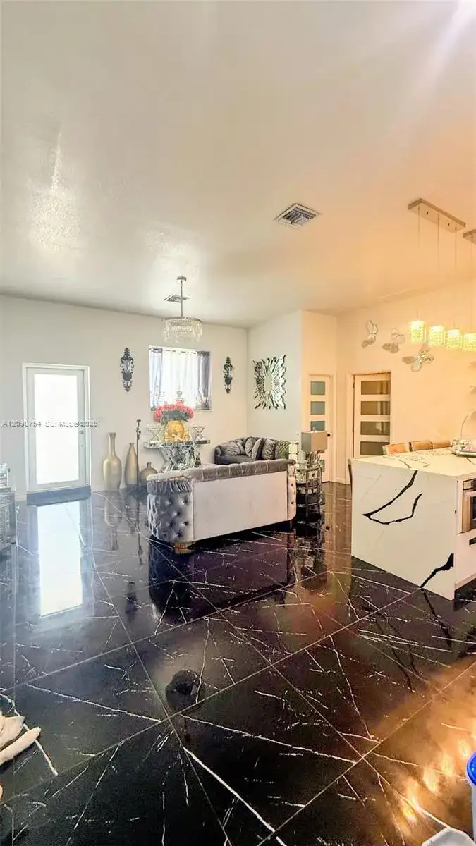 1560 NW 124th St, North Miami FL 33167 photo 5