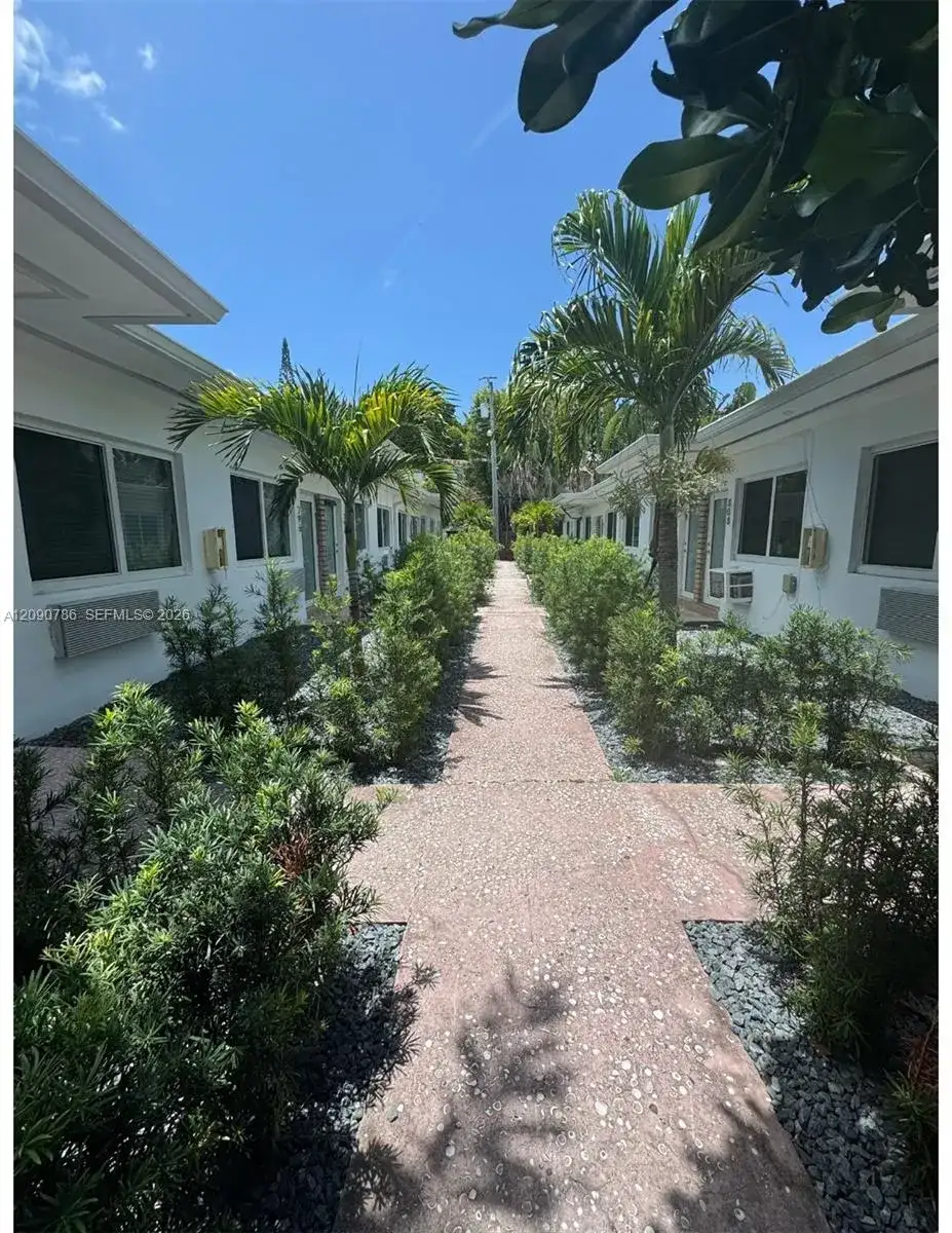 800 85th St # 804, Miami Beach FL 33141 photo 3