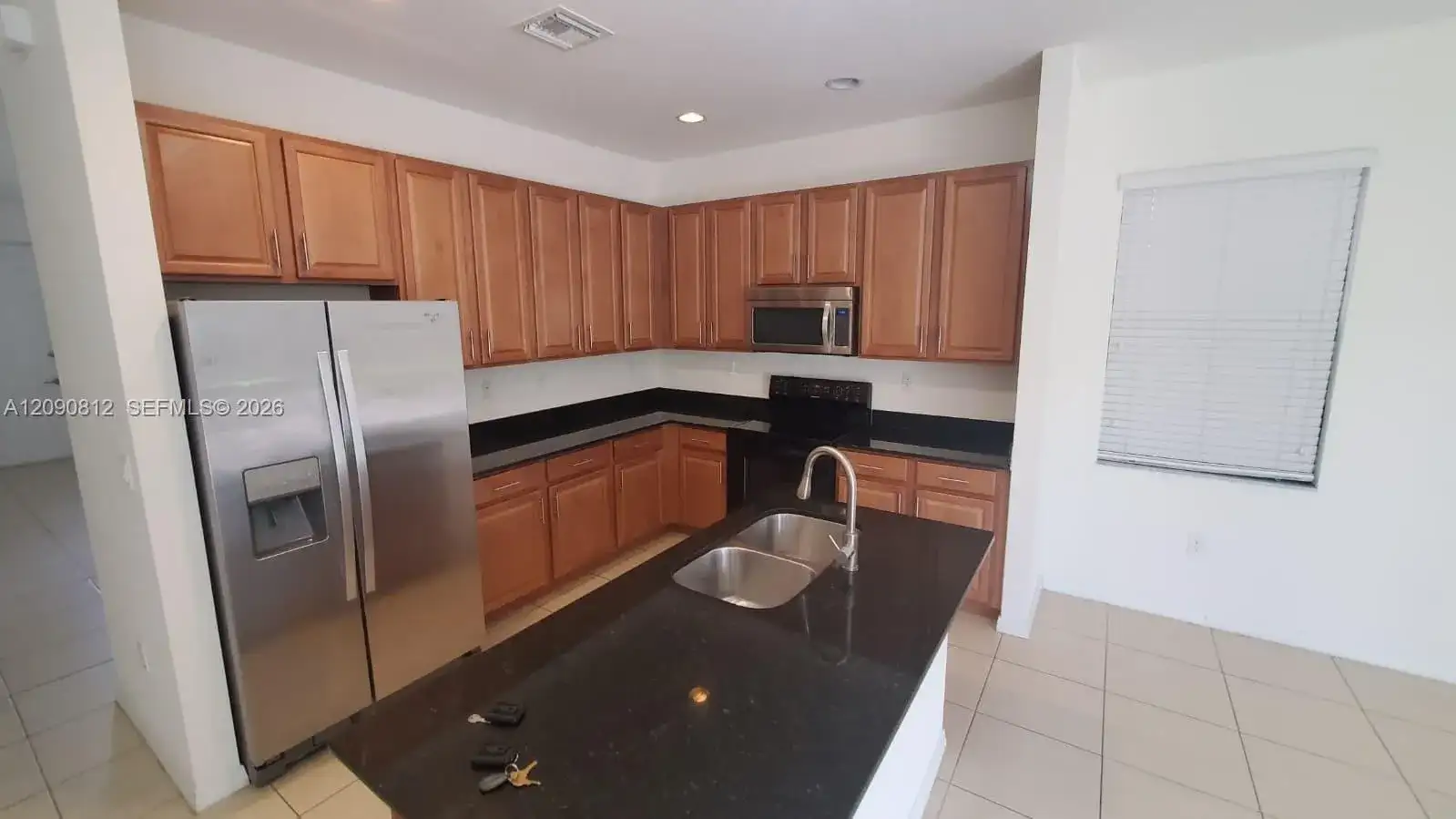 652 NE 191st Ter # 0, Miami FL 33179 photo 3