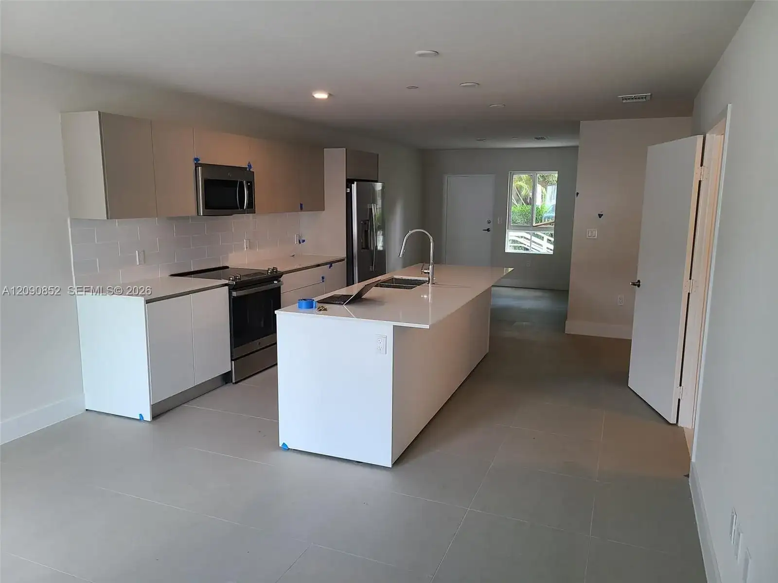 2555 NE 193 St # 2114, Miami FL 33180 photo 5