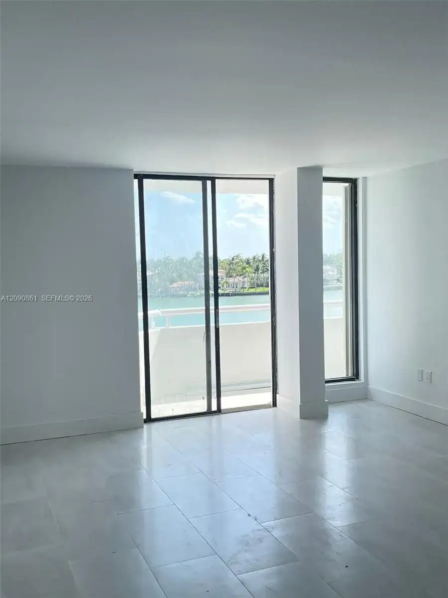 6820 Indian Creek Dr # 4D, Miami Beach FL 33141 photo 2