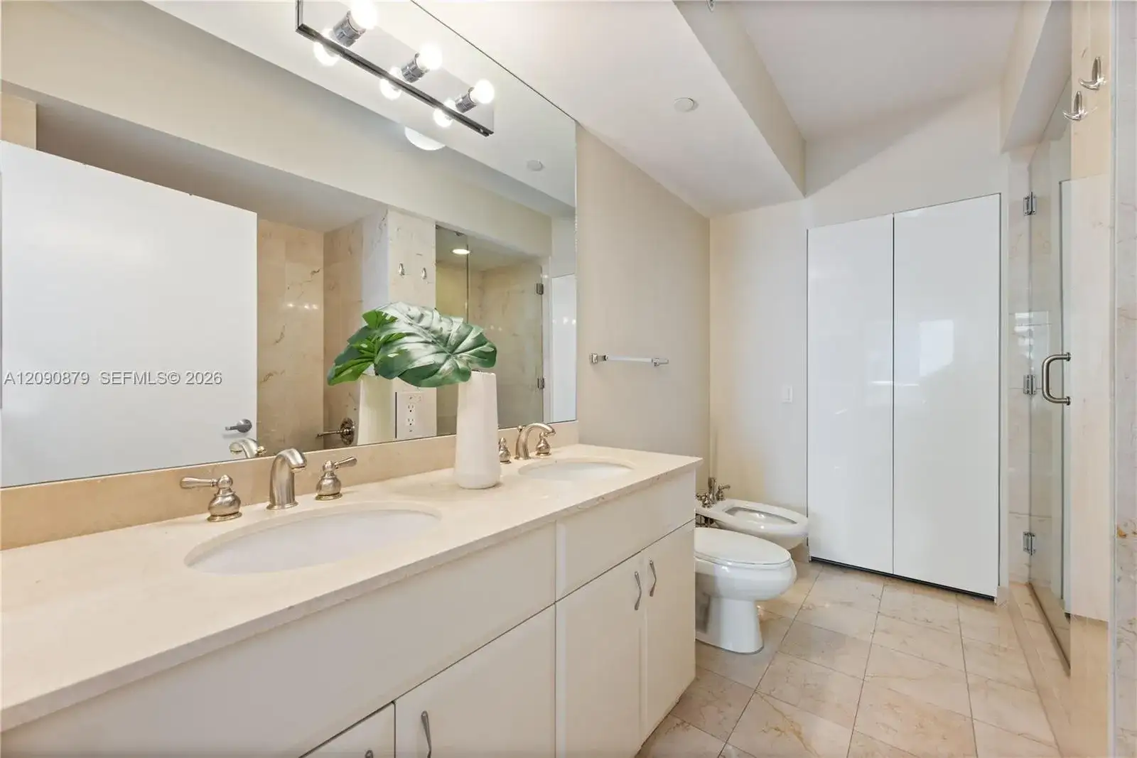 6365 Collins Ave # 2206, Miami Beach FL 33141 photo 3