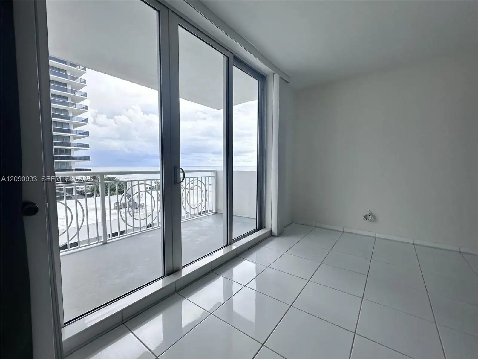 5825 Collins Ave # 8E, Miami Beach FL 33140 photo 2