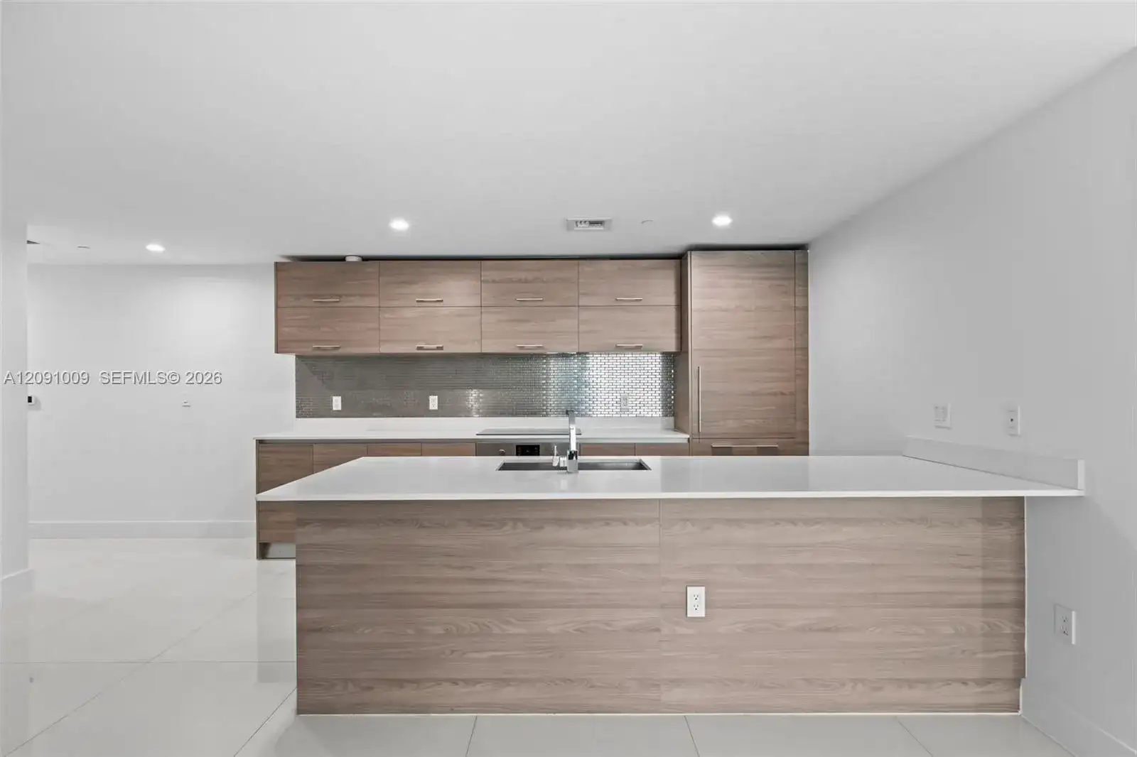 1300 S Miami # 1810, Miami FL 33130 photo 4