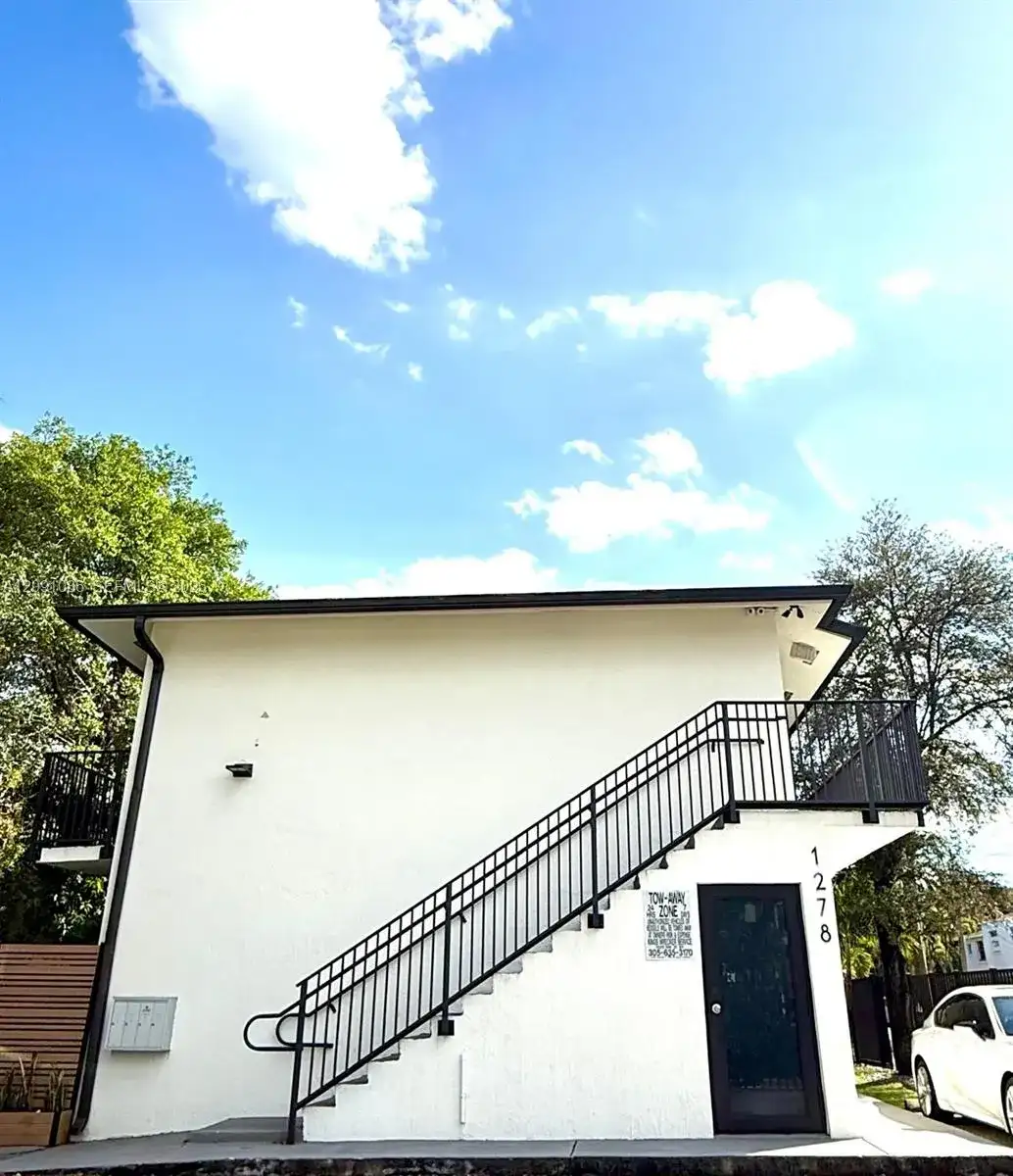 1278 SW 2nd St # 4, Miami FL 33135 photo 2