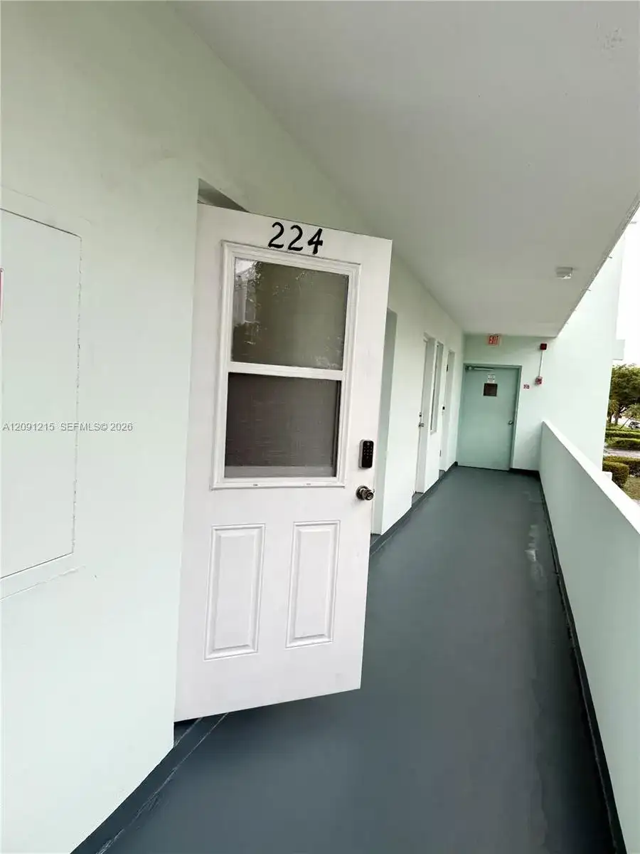 600 NE 14th Ave # 224, Hallandale Beach FL 33009 photo 5