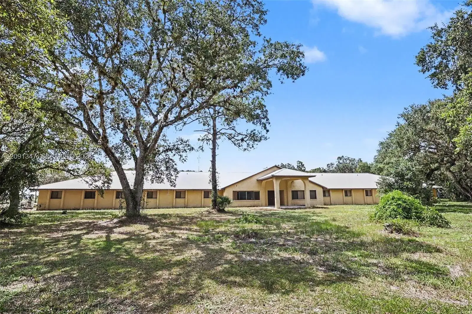 151 S Missouri St, La Belle FL 33935 photo 4