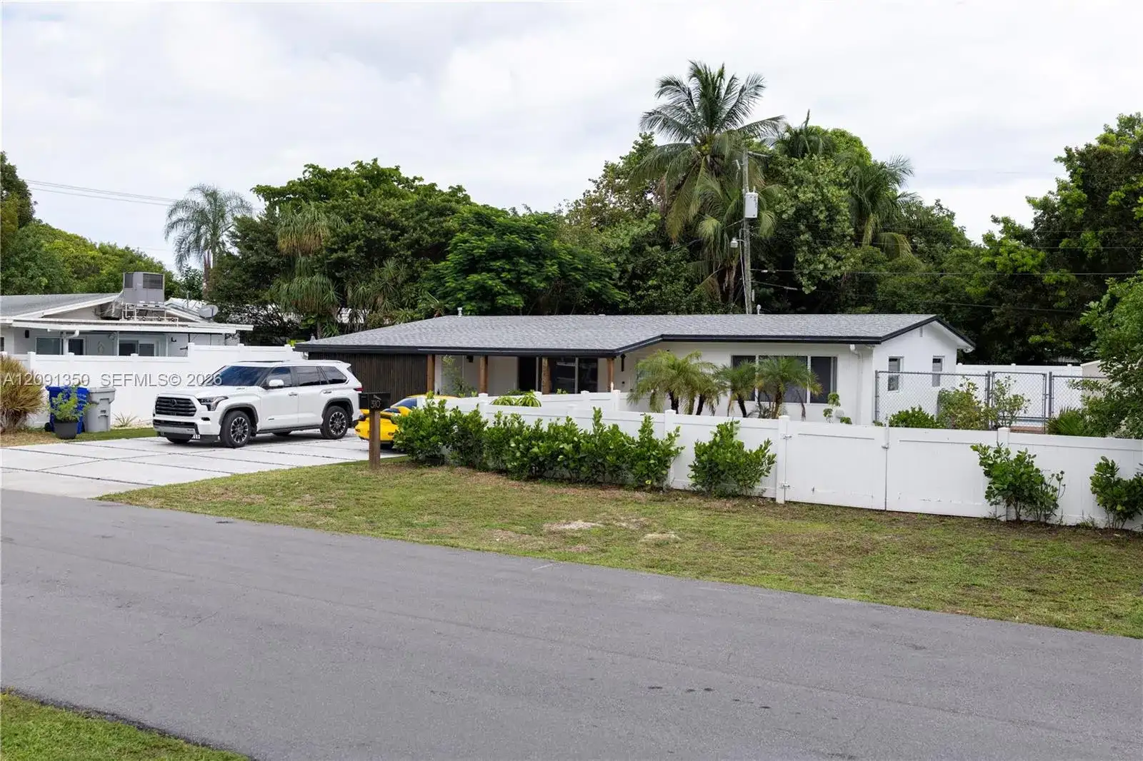 310 NE 12th Ave, Pompano Beach FL 33060 photo 4