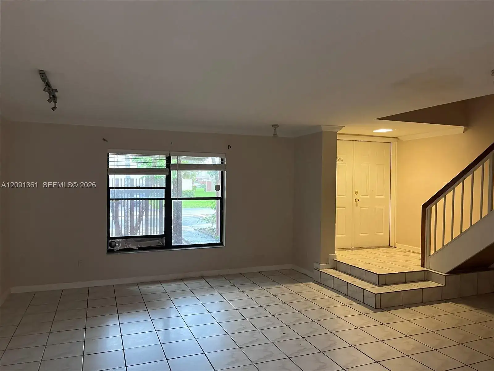 11010 Clubhouse Rd, Pembroke Pines FL 33026 photo 5