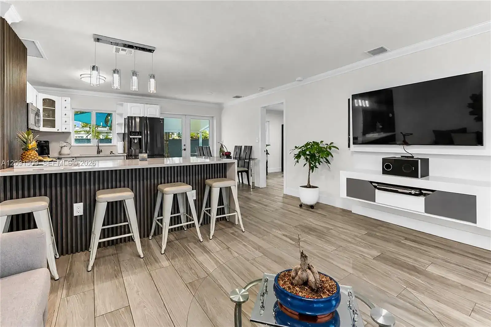 6551 Scott St, Hollywood FL 33024 photo 5