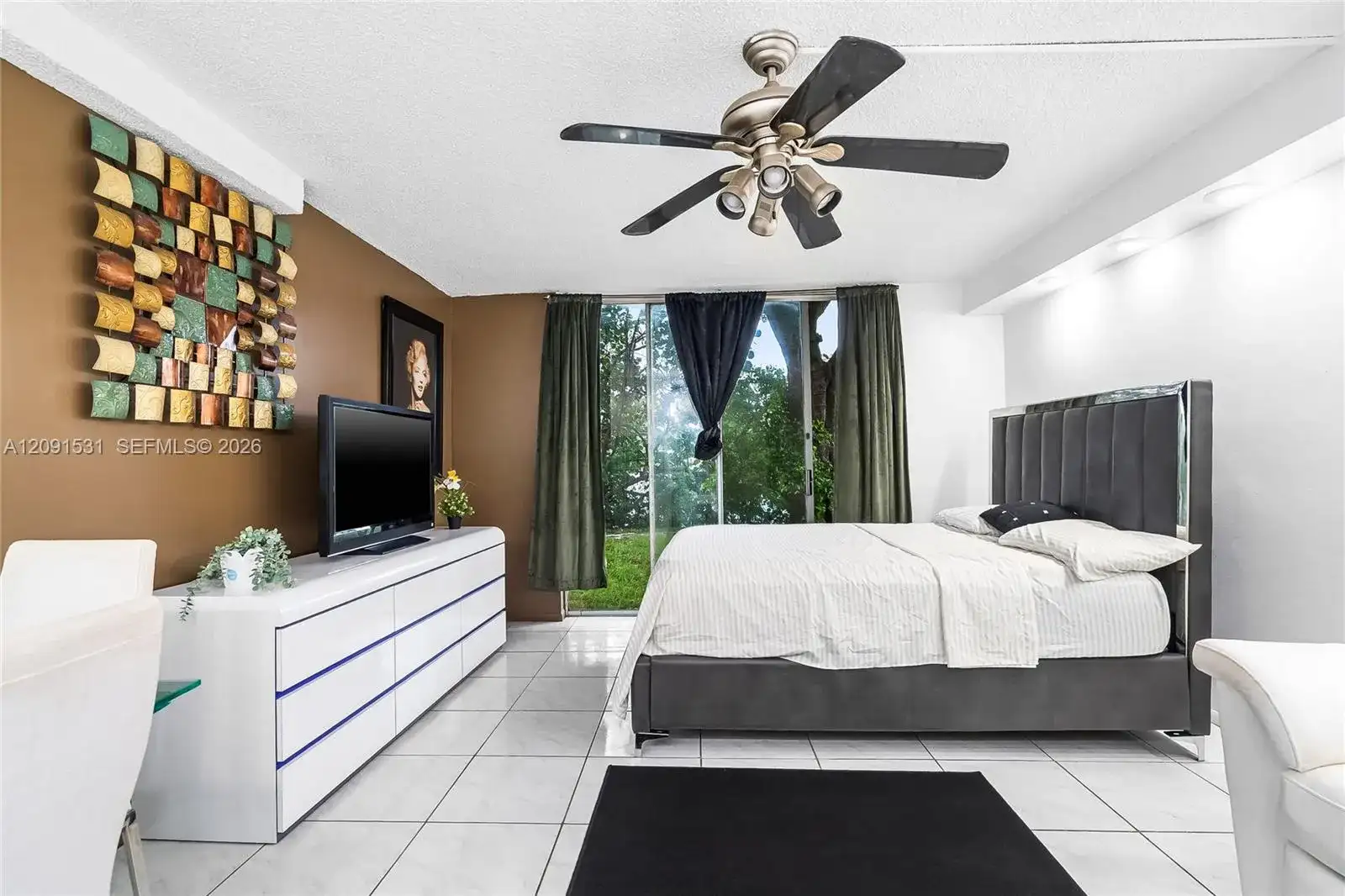 3720 Inverrary Dr # 1M, Lauderhill FL 33319 photo 2