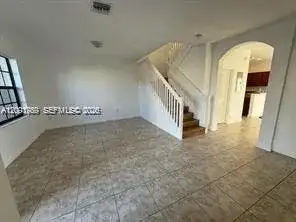 648 SE 32nd Ave, Homestead FL 33033 photo 2
