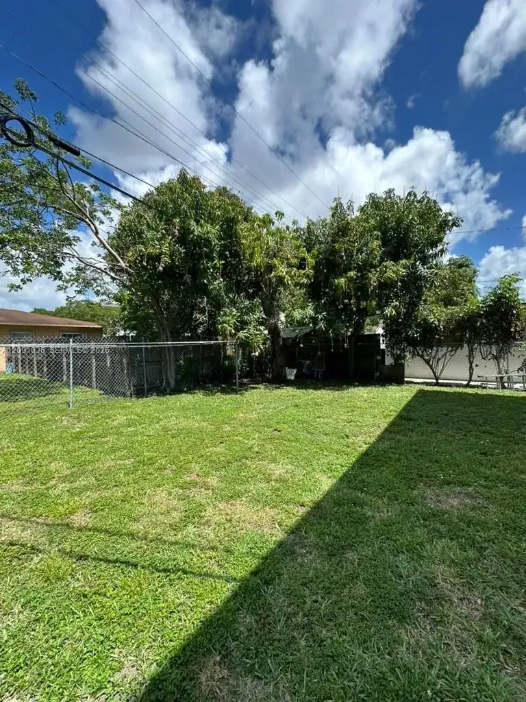 910 SW 29th Ave # 1, Miami FL 33135 photo 3
