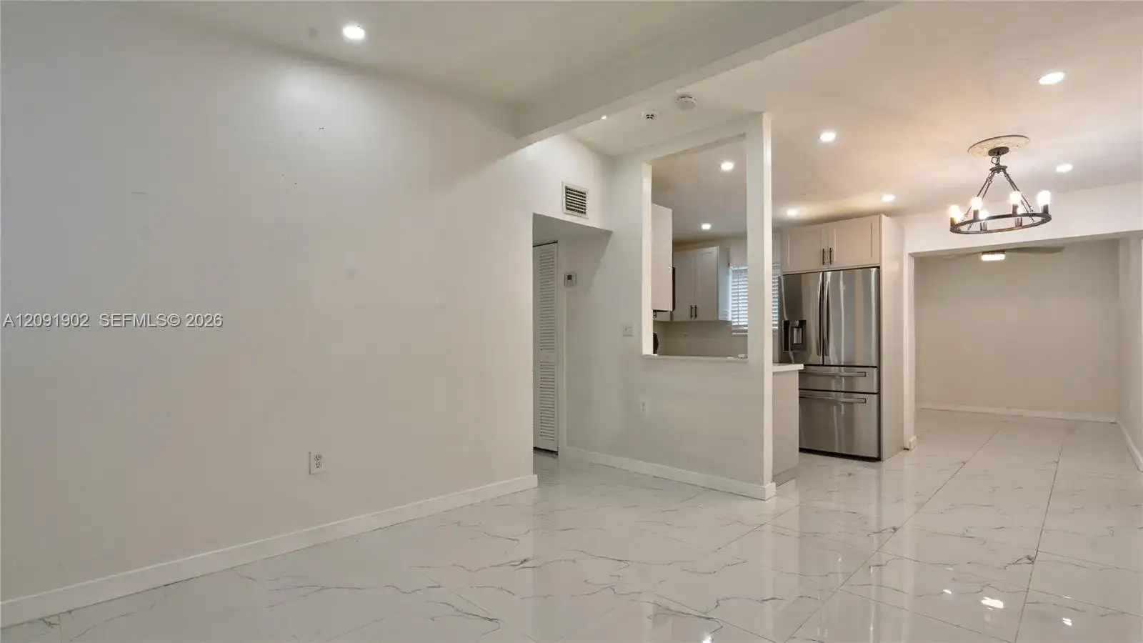 4250 SW 39th St, West Park FL 33023 photo 2