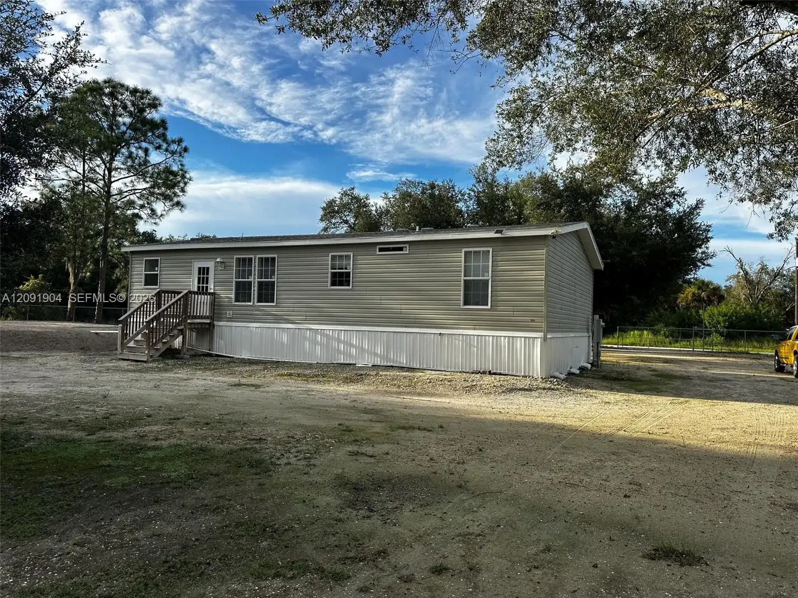 130 AVE DEL CENTRO, Clewiston FL 33440 photo 3