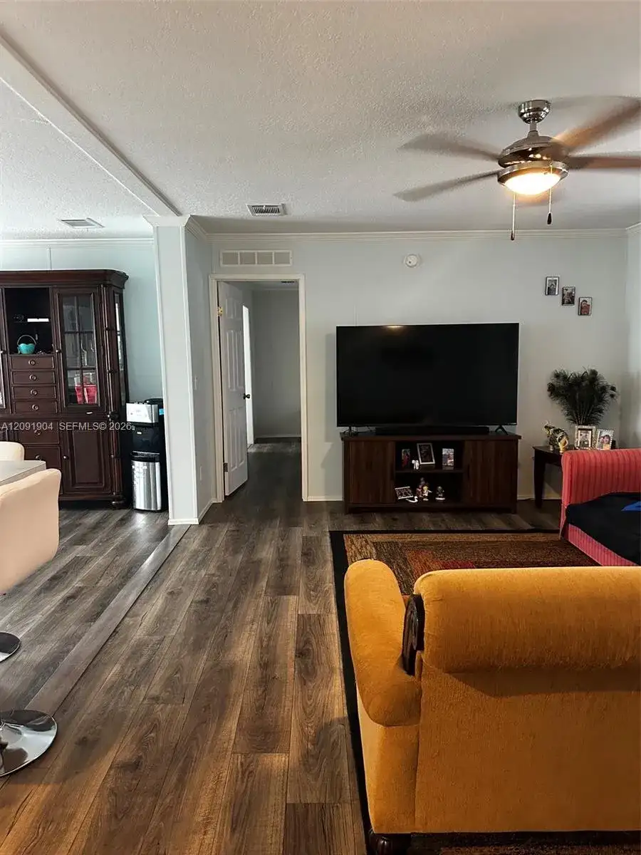 130 AVE DEL CENTRO, Clewiston FL 33440 photo 5
