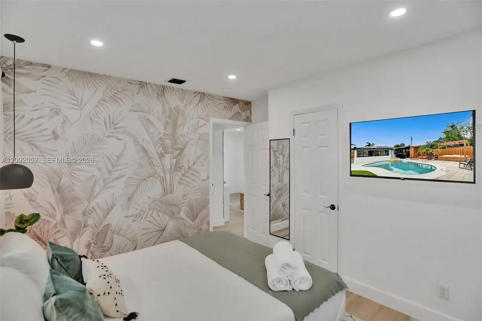 332 NW 45th St, Fort Lauderdale FL 33309 photo 3