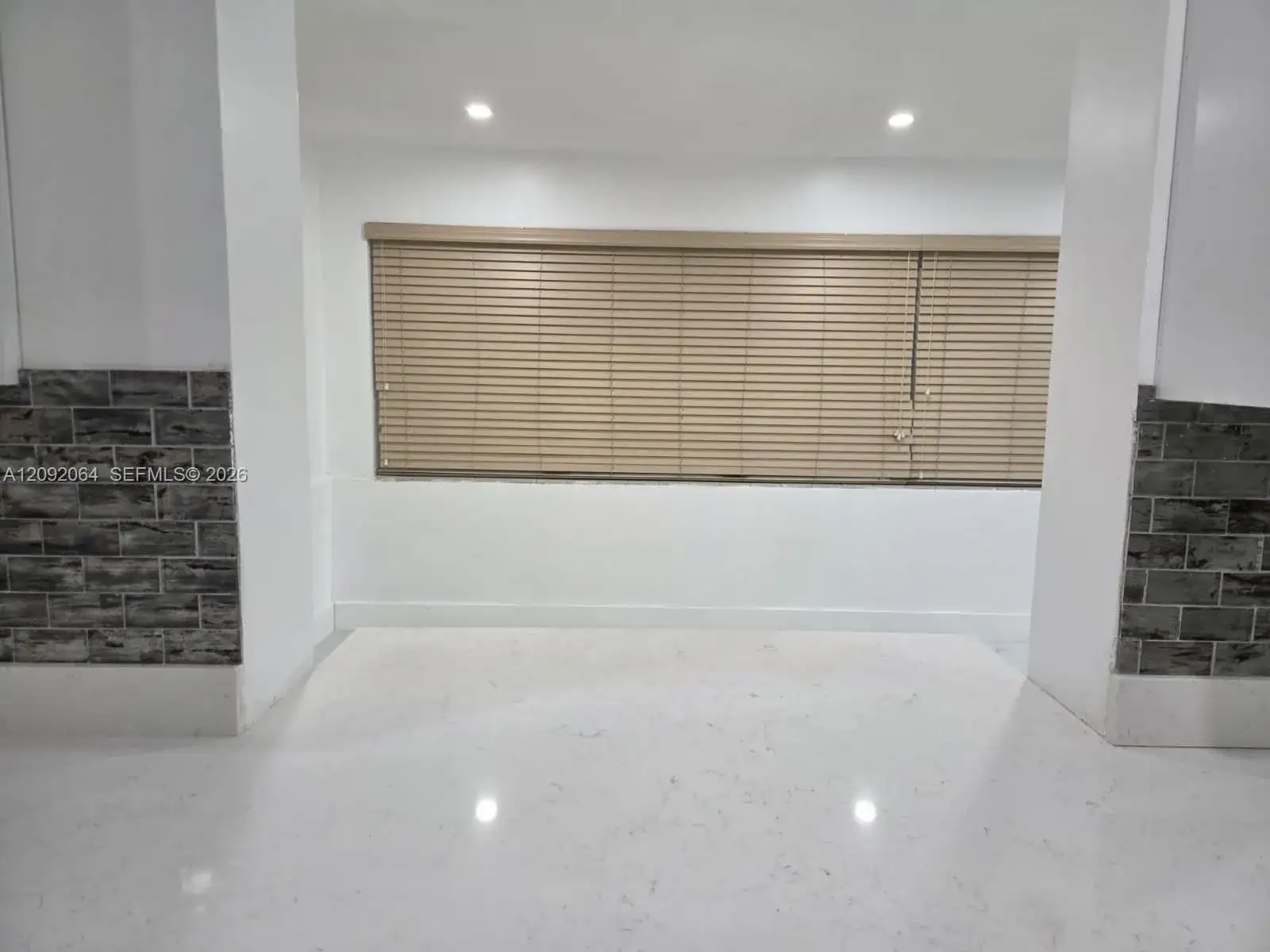 831 N 72nd Way, Hollywood FL 33024 photo 3