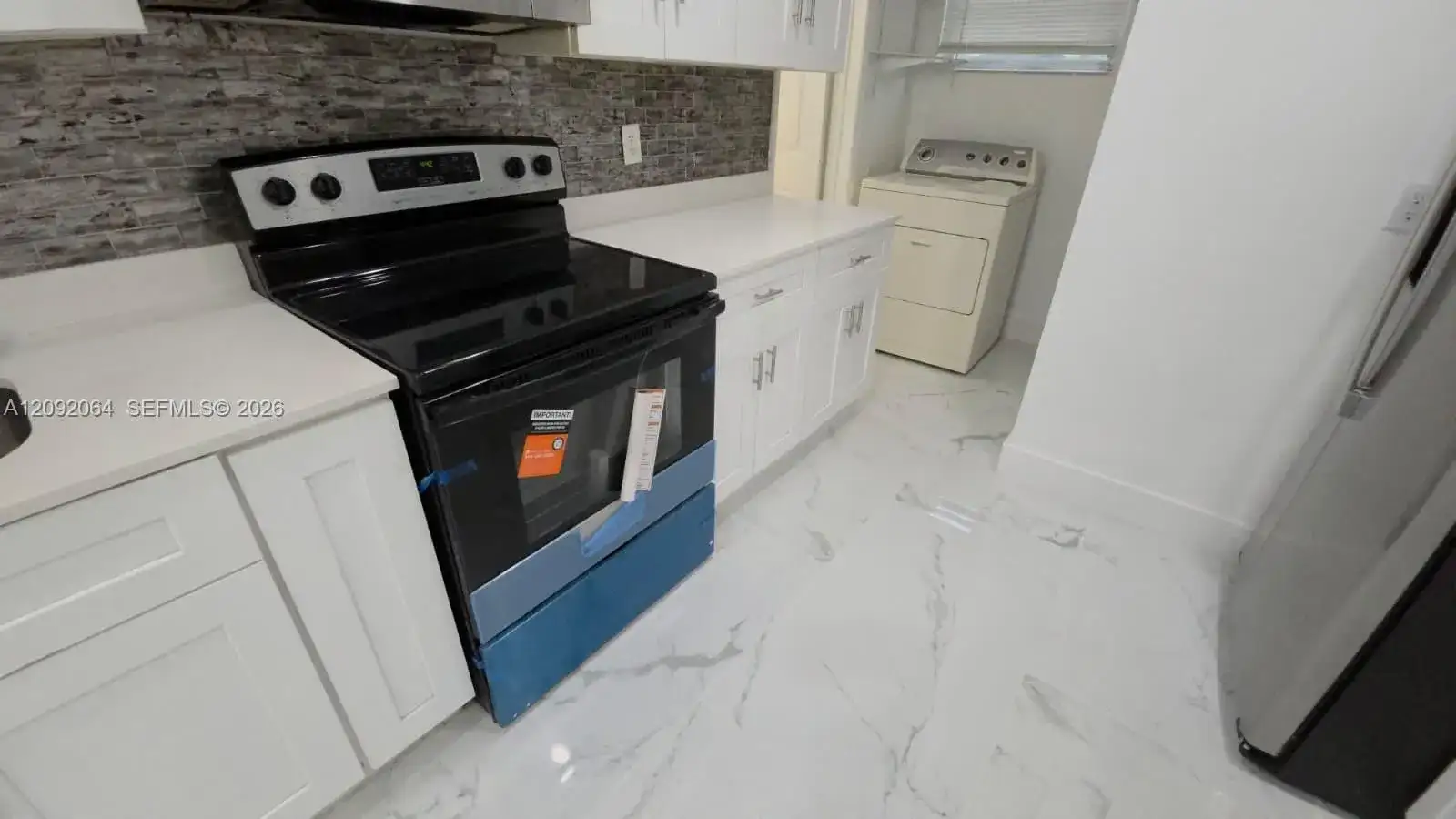 831 N 72nd Way, Hollywood FL 33024 photo 4