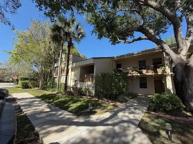 40 NW 76th Ave # 1, Plantation FL 33324 photo 2