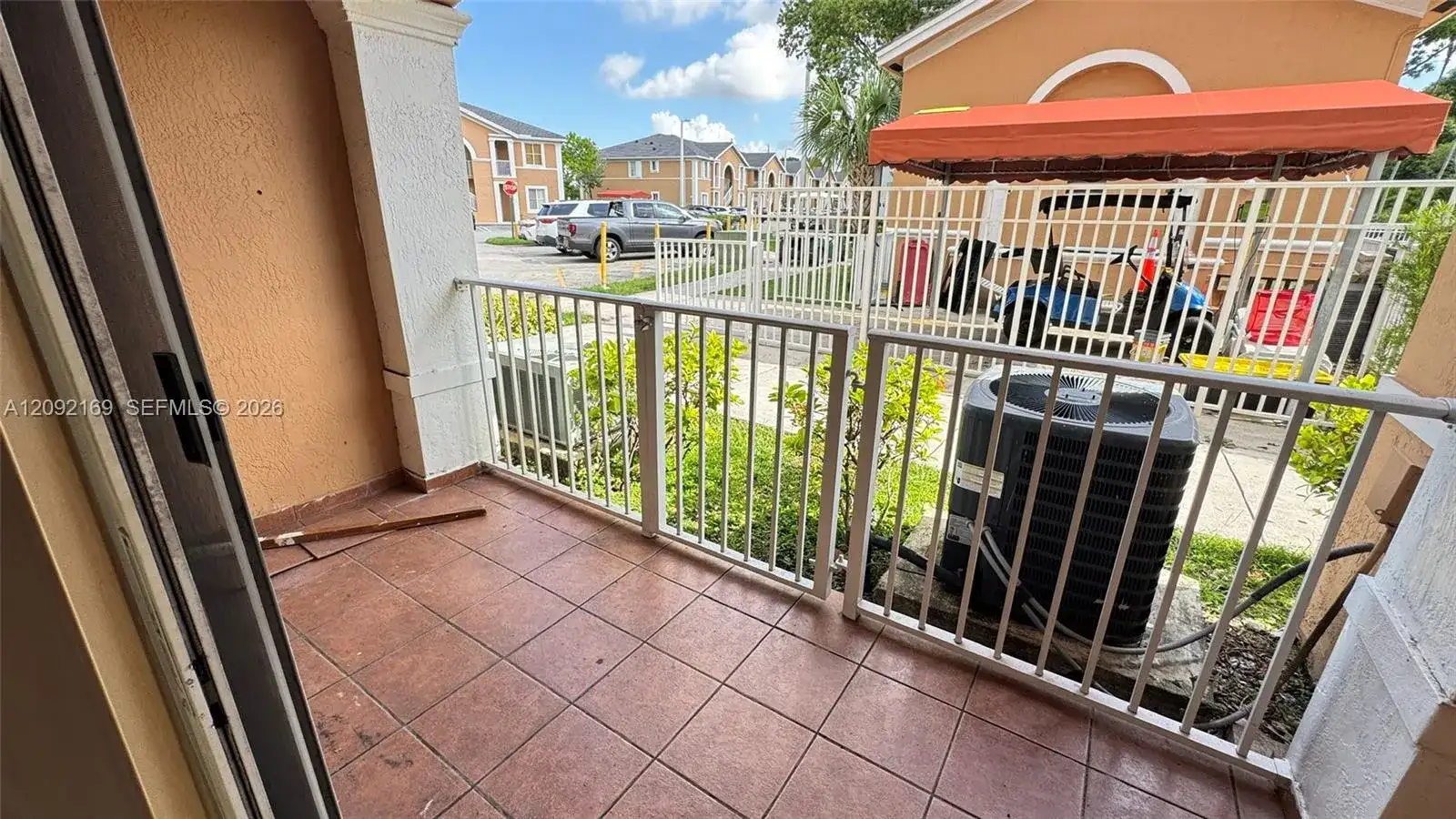 17650 NW 73rd Ave # 18, Hialeah FL 33015 photo 4