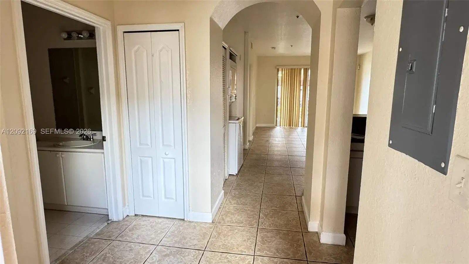 17650 NW 73rd Ave # 18, Hialeah FL 33015 photo 5