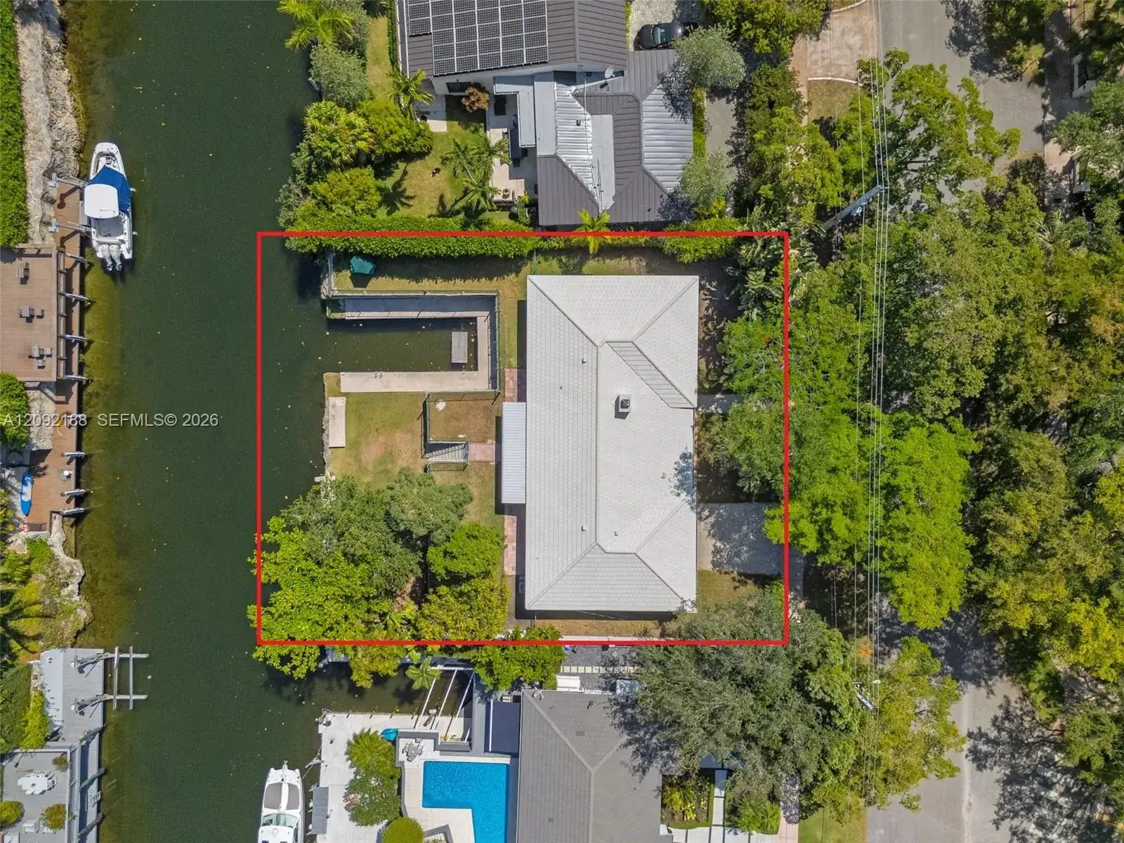 739 S Alhambra Cir, Coral Gables FL 33146 photo 3