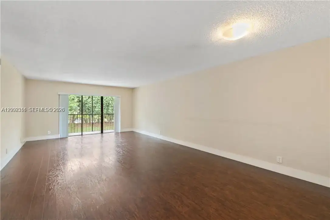 321 Lakeview Dr # 204, Weston FL 33326 photo 4