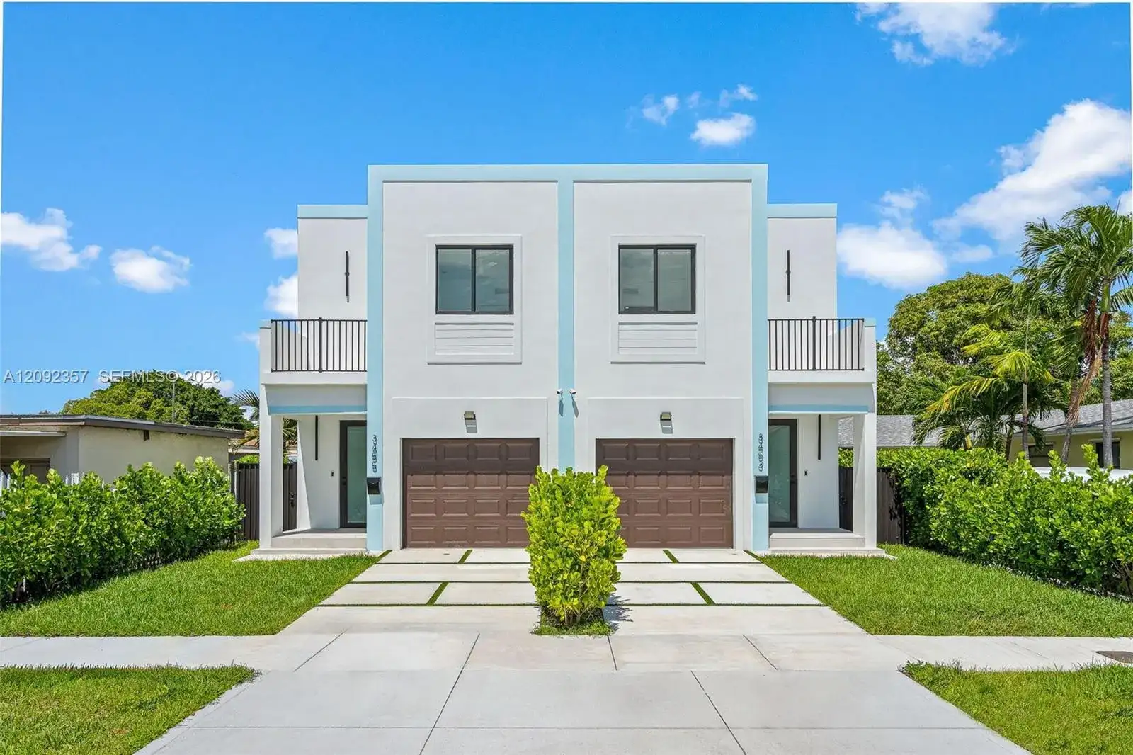 3453 NW 4th St, Miami FL 33125 photo 2