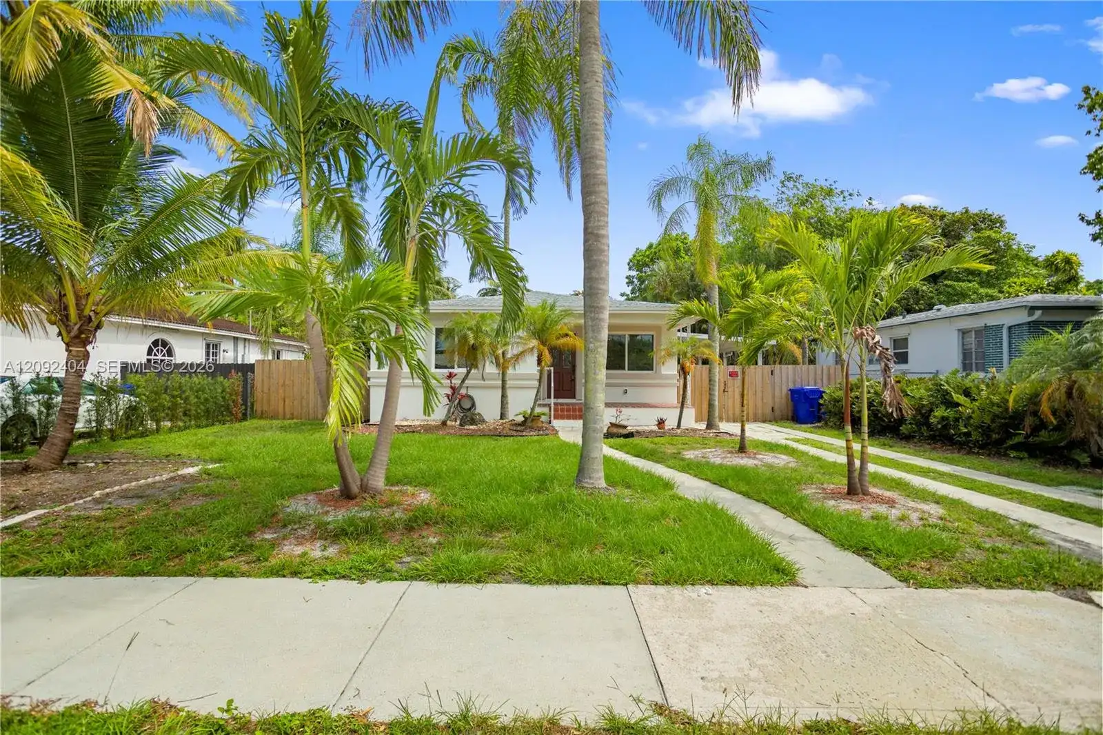 2530 Fillmore St, Hollywood FL 33020 photo 3