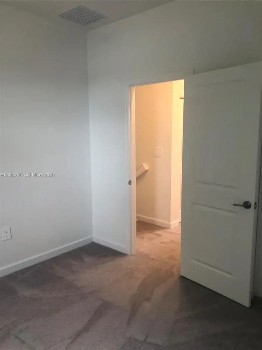 12437 NW 23rd Court, Miami FL 33167 photo 5