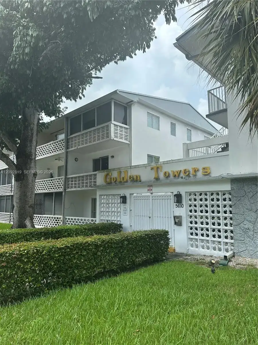 15600 NE 6th Ave # 39A, Miami FL 33162 photo 2