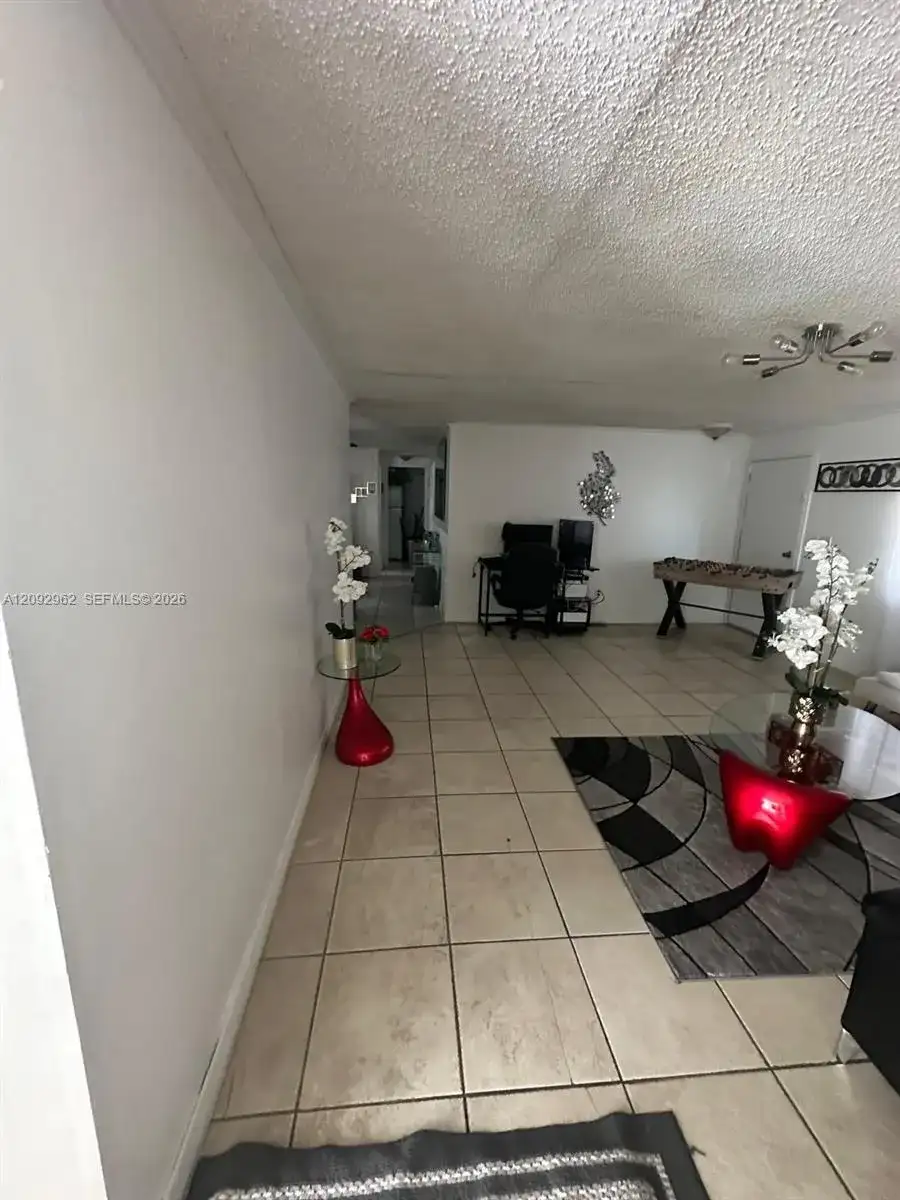 21551 NW 3rd Pl, Pembroke Pines FL 33029 photo 5