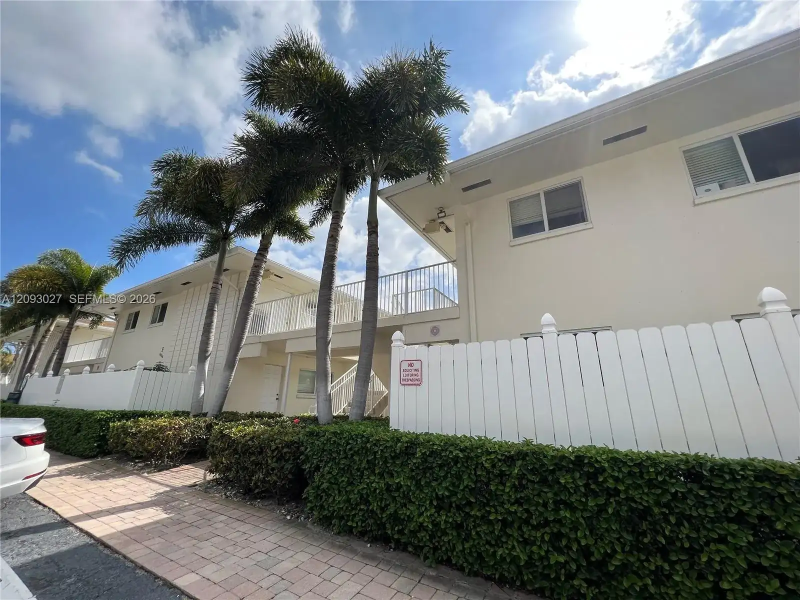 1872 NE 46th St # D4, Fort Lauderdale FL 33308 photo 2
