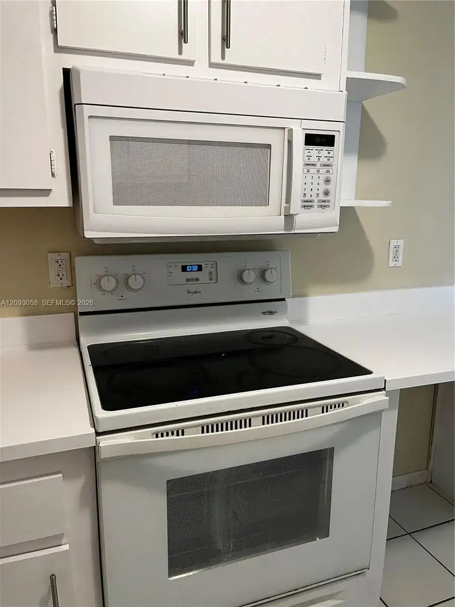 3674 NW 111th Ave, Sunrise FL 33351 photo 3