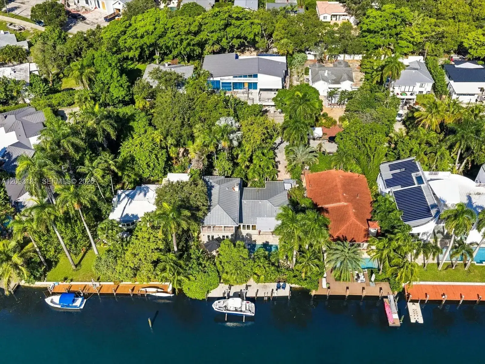 440 Victoria Ter, Fort Lauderdale FL 33301 photo 2