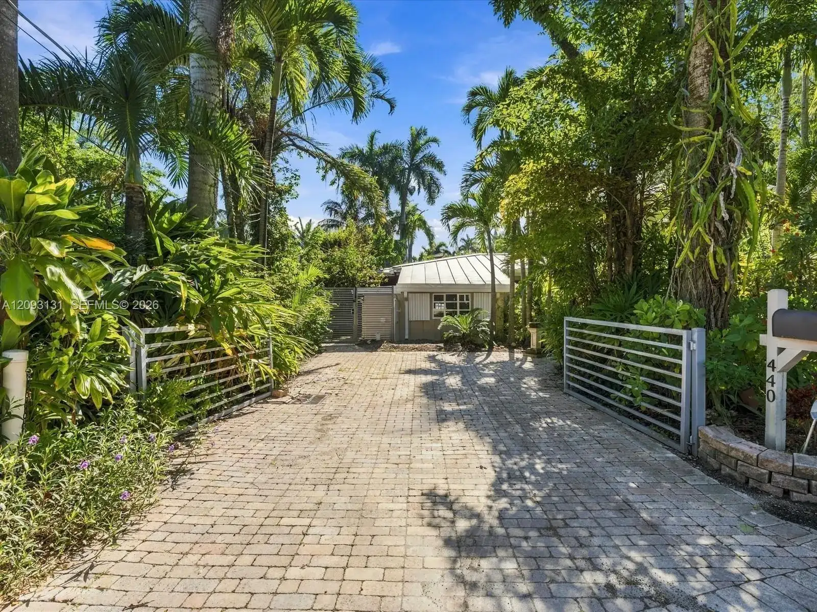 440 Victoria Ter, Fort Lauderdale FL 33301 photo 3