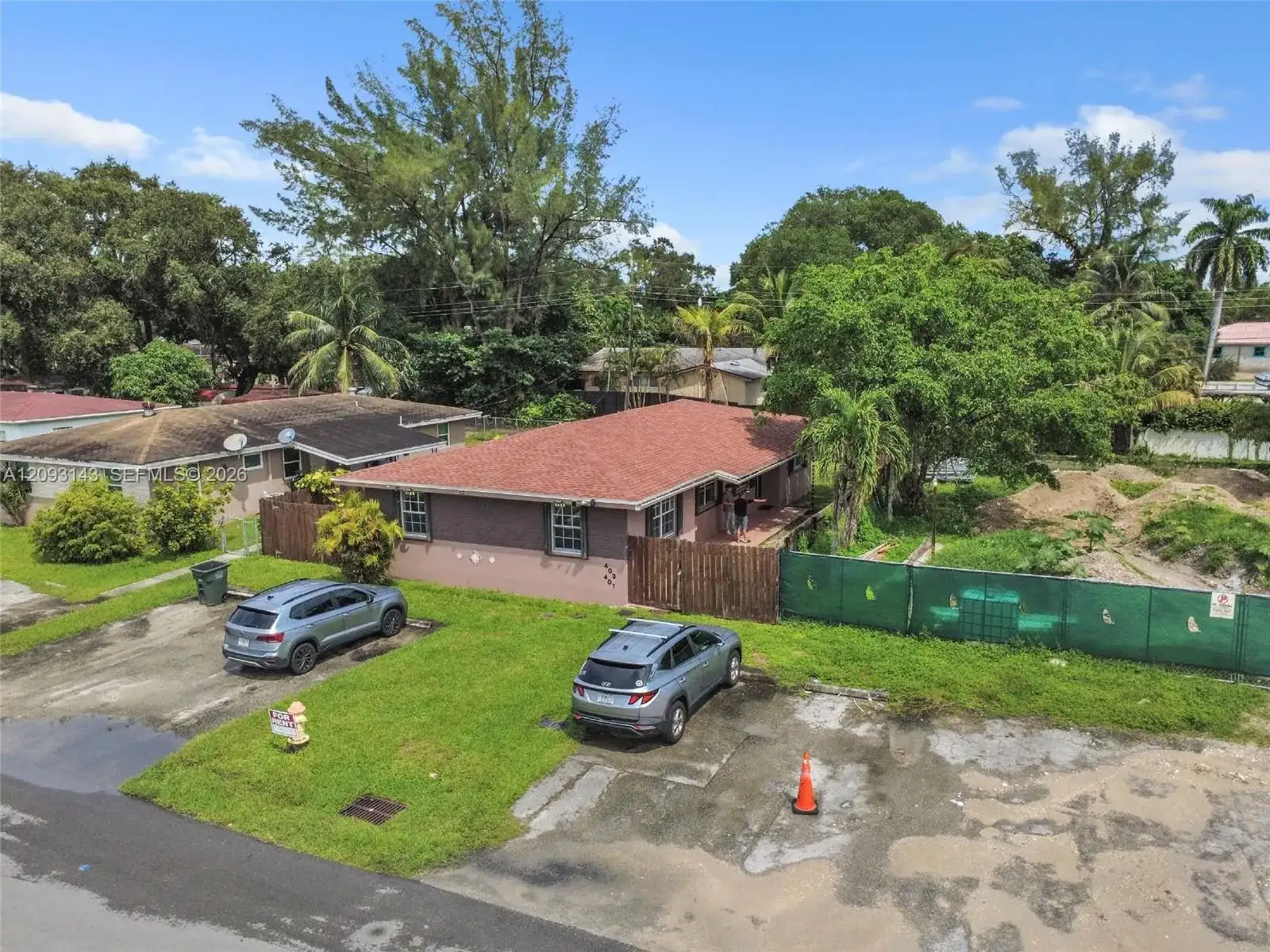 401 SW 4th Ter, Hallandale Beach FL 33009 photo 5