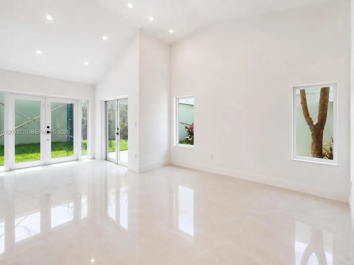 11708 SW 114th Ter, Miami FL 33186 photo 2