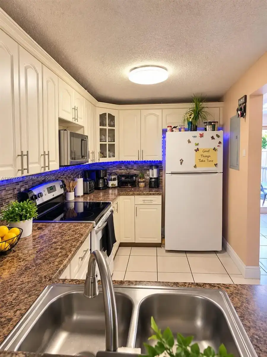 1145 W 42nd St # 26, Hialeah FL 33012 photo 4