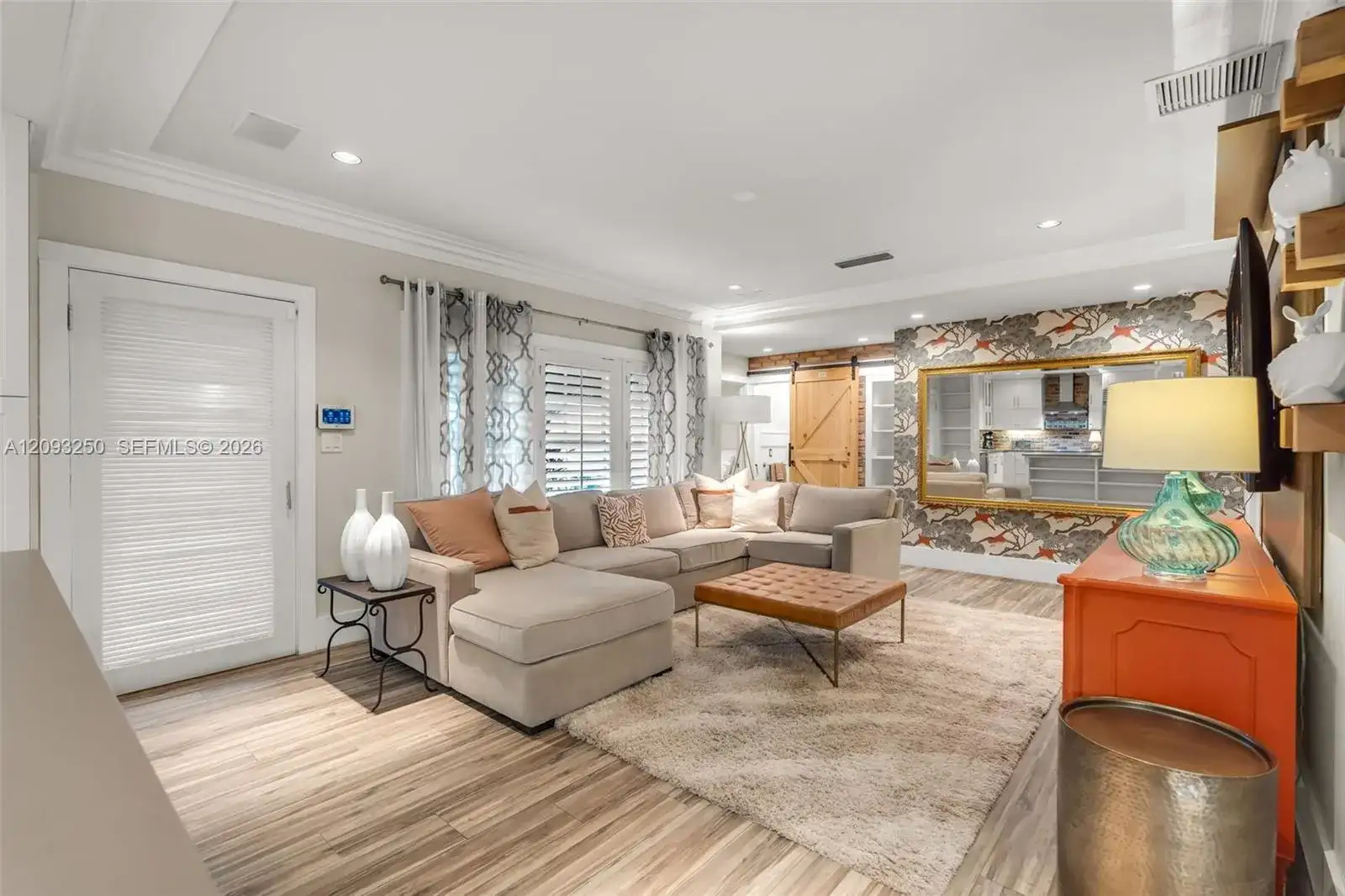 700 Vilabella Ave, Coral Gables FL 33146 photo 2