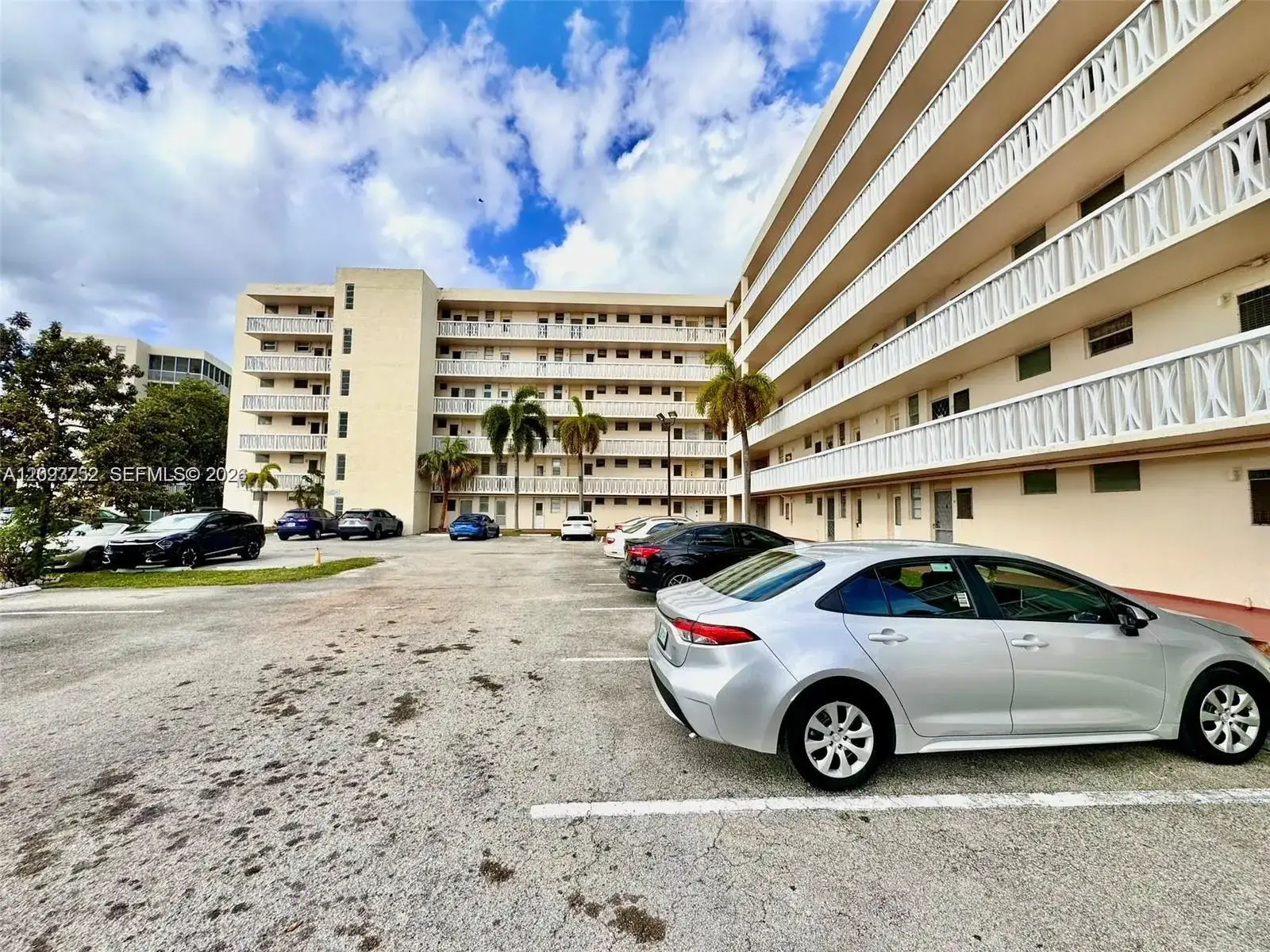 2905 Point East Dr # L102, Aventura FL 33160 photo 2