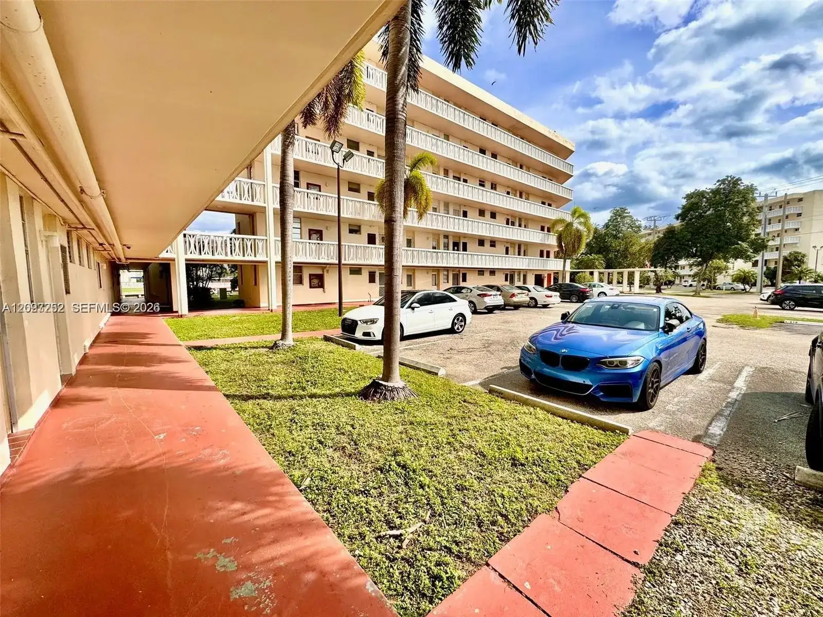 2905 Point East Dr # L102, Aventura FL 33160 photo 5