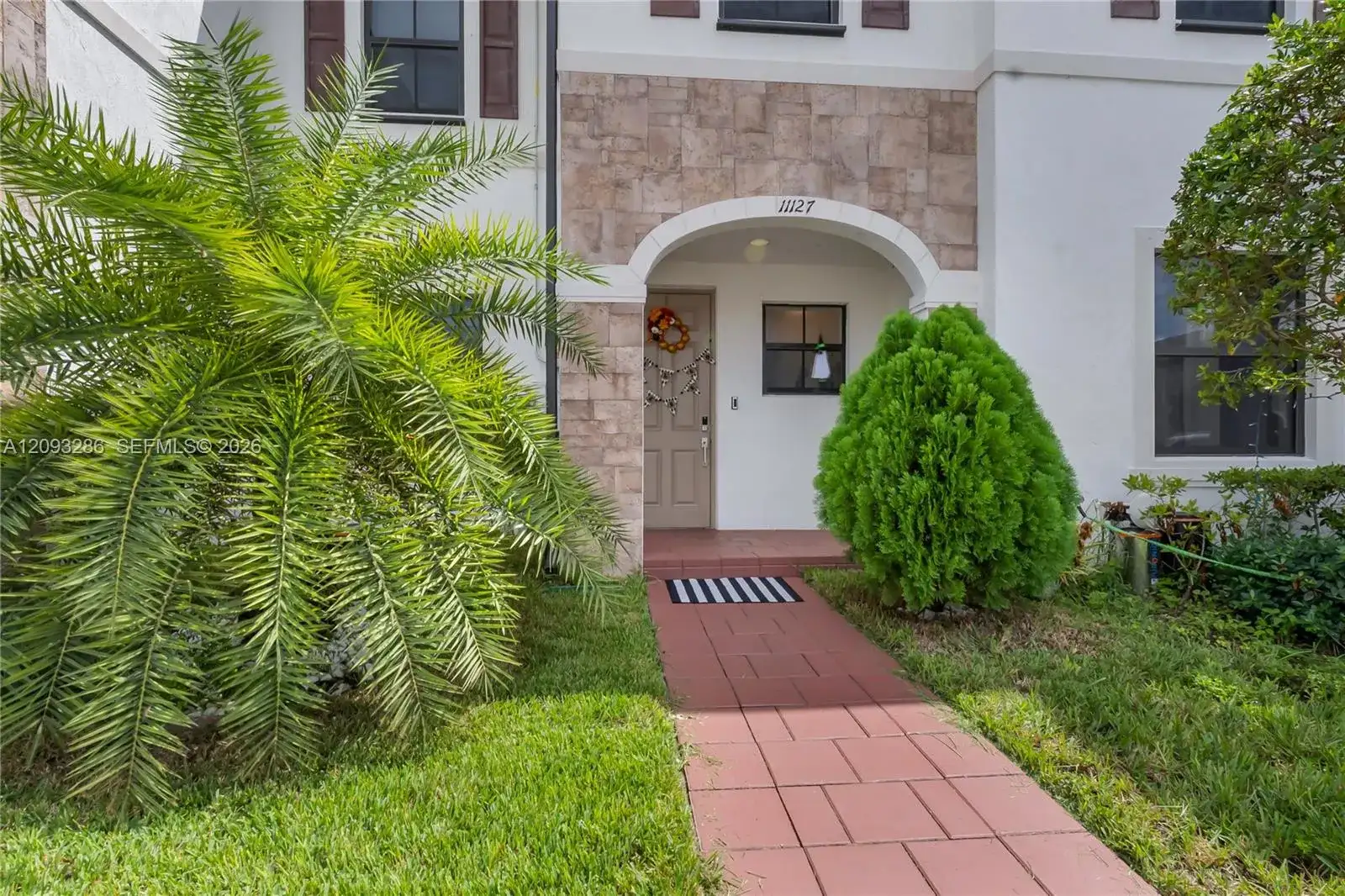 11127 W 32nd Ln, Hialeah FL 33018 photo 3
